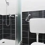 Apartamento Amazing In With Swimming Pool