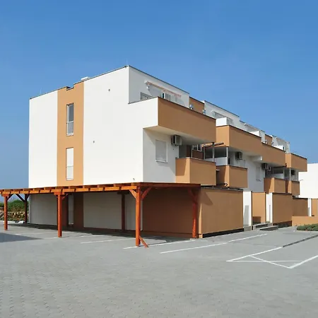 Apartment Amazing In With Swimming Pool