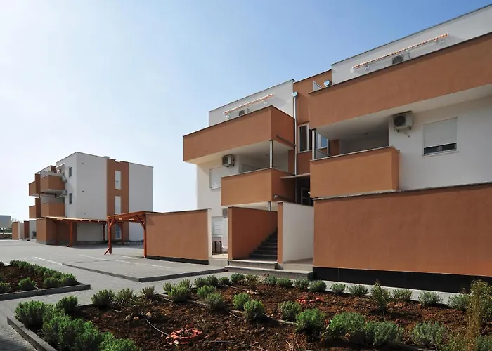 Amazing In With Swimming Pool Апартаменты *