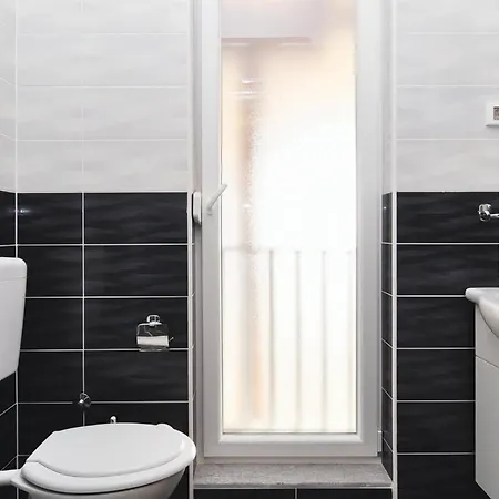 Amazing In With Swimming Pool Appartement *